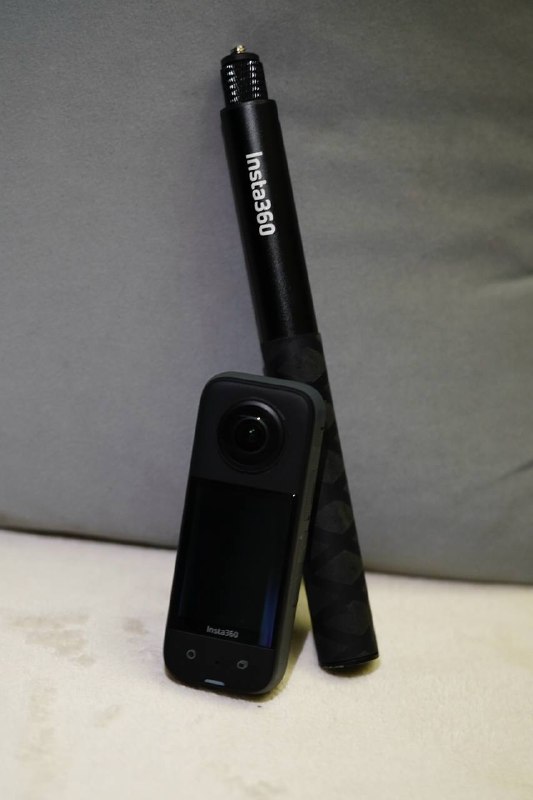 Объектив Sony FE, Камера Insta 360 X3