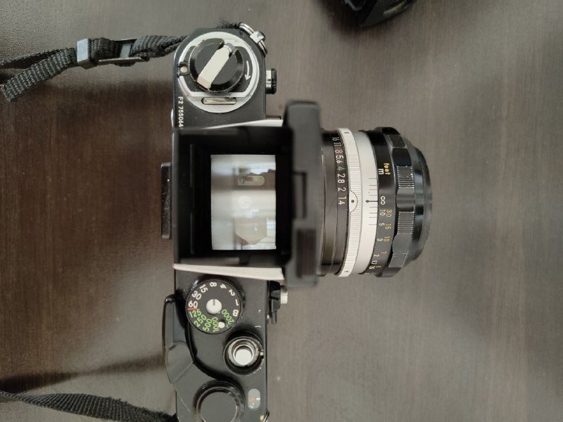 Фотоаппарат Nikon F2 с объективом Nikkor S.C 50mm 1.4 и шахтой 5