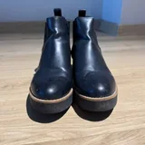 Женские черные ботинки 2