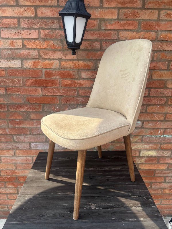 Стулья бежевые, желтые, оранжевые