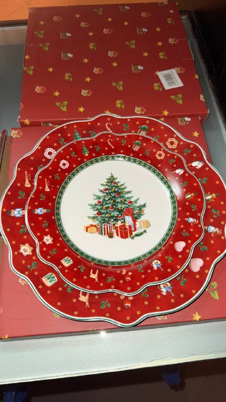 Новогодние тарелки салатные, большие 4