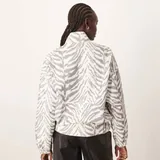 Джинсовые куртки и жакет-бомбер Boohoo, ARRANGE, Calvin Klein 4