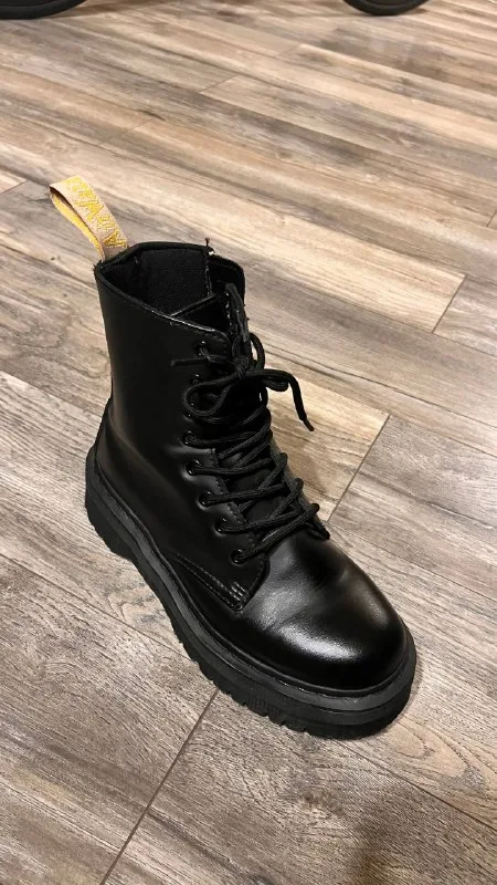 Ботинки Dr. Martens Vegan Jadon II Boot Mono EUR 39 1