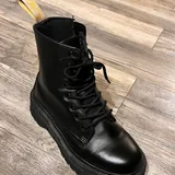 Ботинки Dr. Martens Vegan Jadon II Boot Mono EUR 39 1