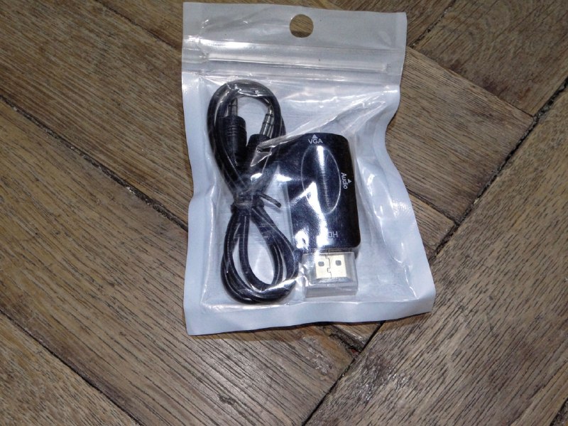 HDMI cables, USB mini, USB micro, flashlight, card readers 8