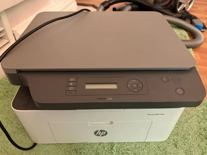 Принтер-сканер HP MFP Laser 135w, чёрно-белый 1