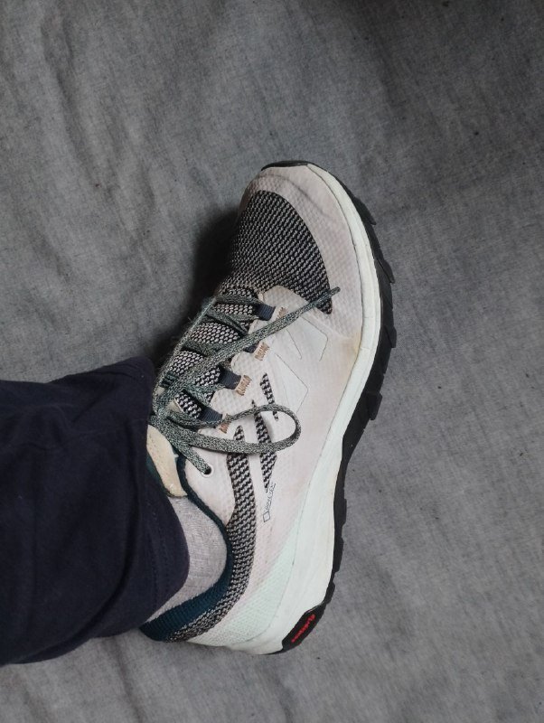 Salomon trekking shoes 41 size 4