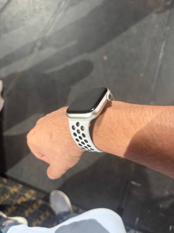 Apple Watch 9 45mm 3