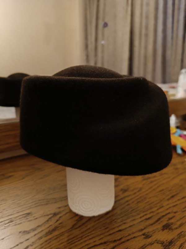 Шляпа-пилотка из натуральной шерсти шоколадного цвета, подвеска в подарок 3