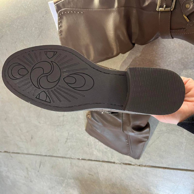 Женские коричневые сапоги 4