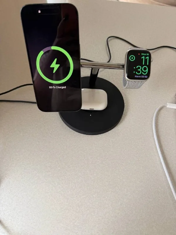Belkin беспроводная зарядка 3-in-1 MagSafe 1