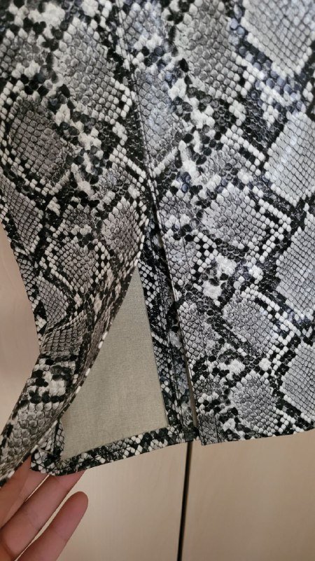 Трендовые брюки Zara змеиный принт экокожа размер M 4