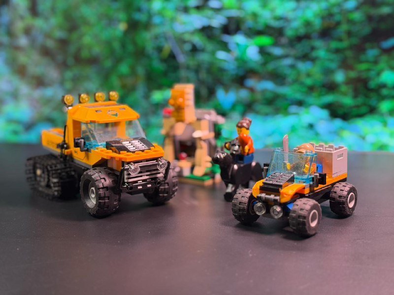 Коллекция лего наборов разных серий 8