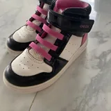 Детские кроссовки Geox, две пары 1