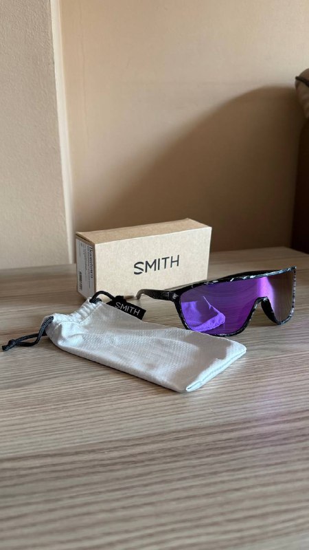 Солнцезащитные очки Smith Boomtown