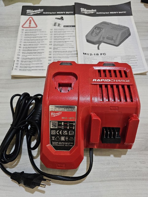 Milwaukee Rapid Charge M18 & M12 быстрая зарядка
