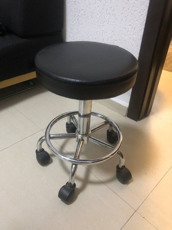 Табурет с регулировкой высоты