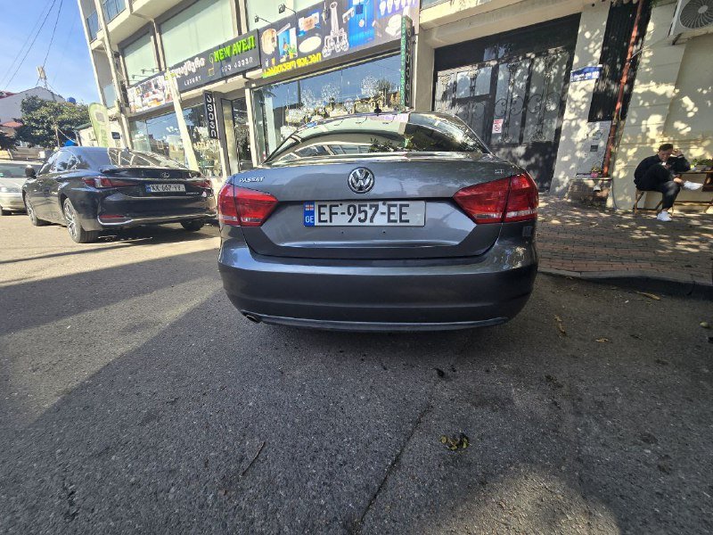 Volkswagen Passat 2.5 SE 2013 3