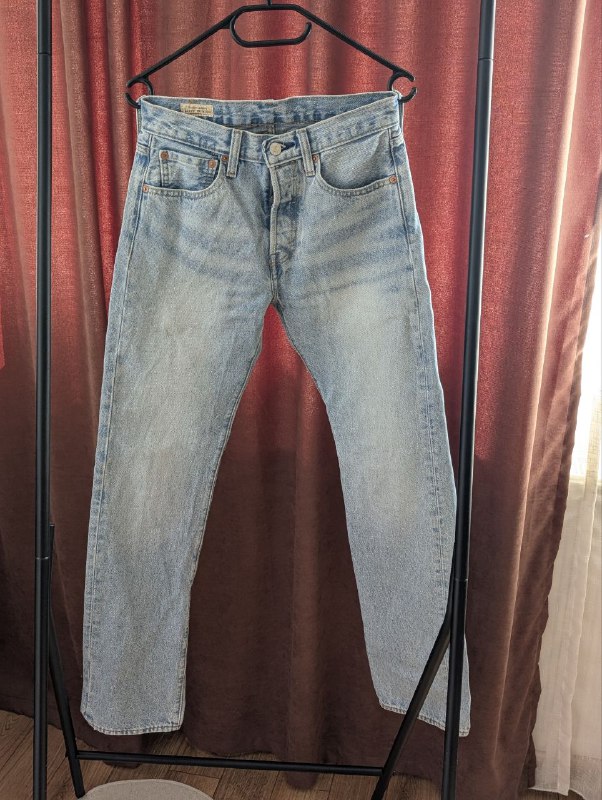 Levi's jeans - Lot 501 W28 L32