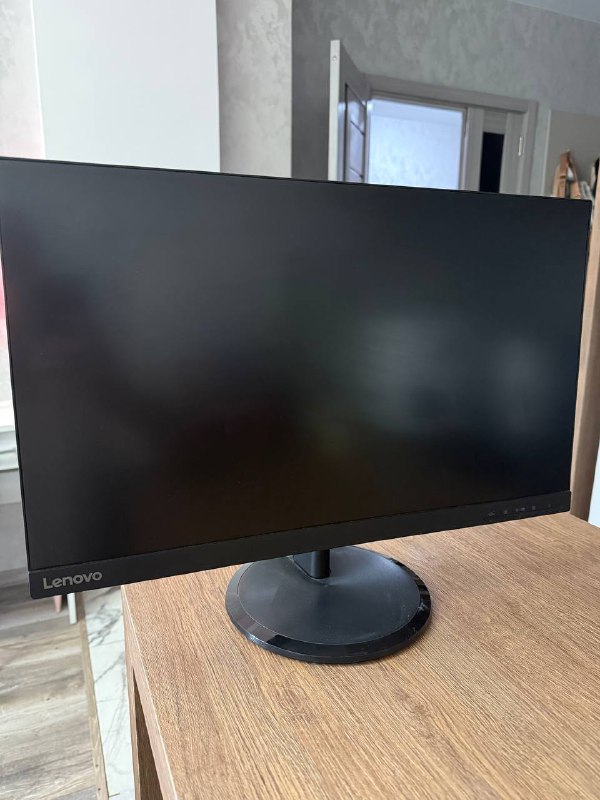 Монитор Lenovo 24’, мышь Logitech G203