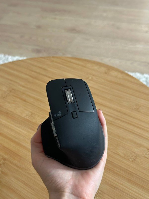 JBL Flip 5, Apple Watch 5, Philips триммер, Logitech MX Keys, HyperX Alloy FPS PRO, Logitech MX Master 3 7