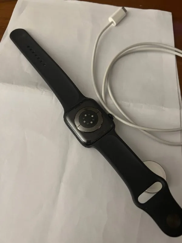 Apple Watch 8 series, оригинальный зарядник 1