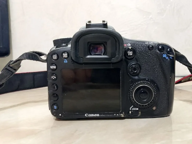 Canon 7D, объективы Canon 18-55 и 50mm f/1.4 1