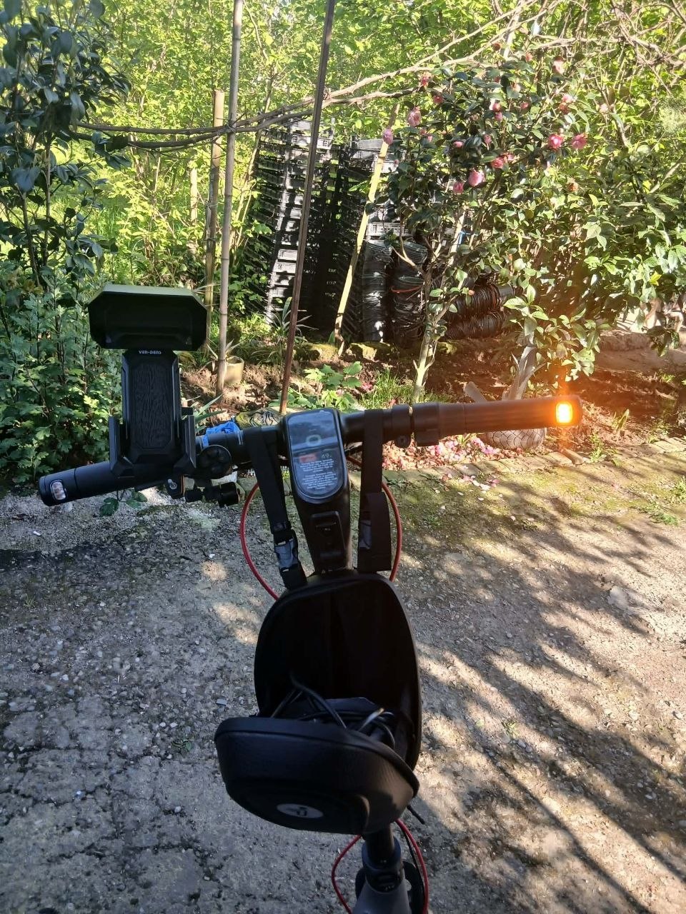 Самокат Segway Ninebot KickScooter F3 PRO 4