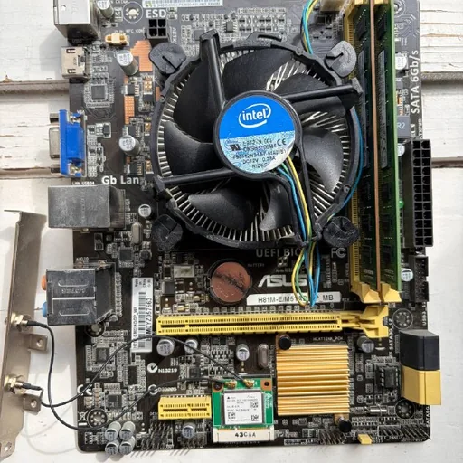 Asus H81 motherboard, i5-4440, 16GB RAM, WiFi Bluetooth