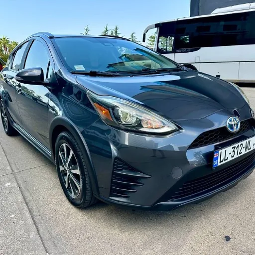 Toyota Prius C 2018