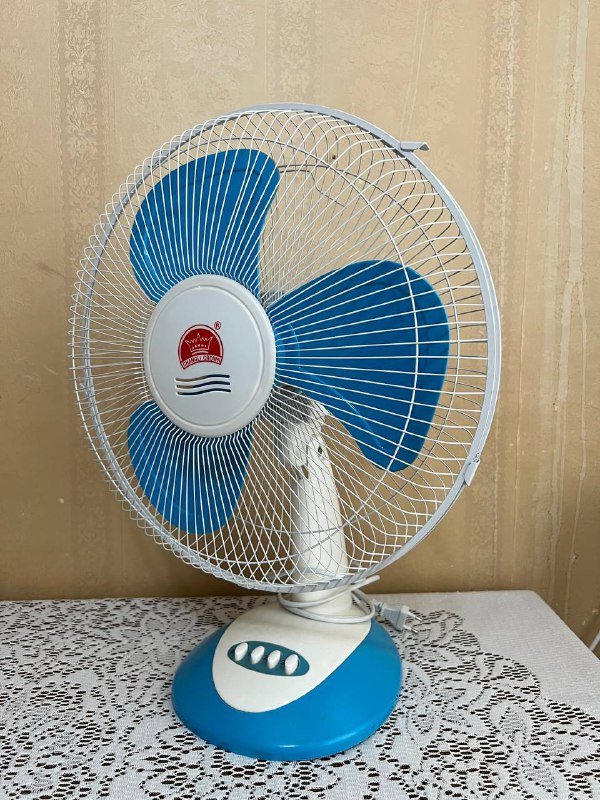 Соковыжималка Moulinex, дорожный утюг, вентилятор, точилка Philips 6