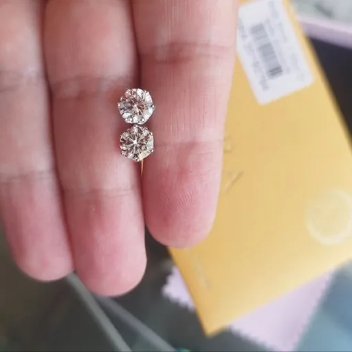 Серьги серебряные с муассанитом