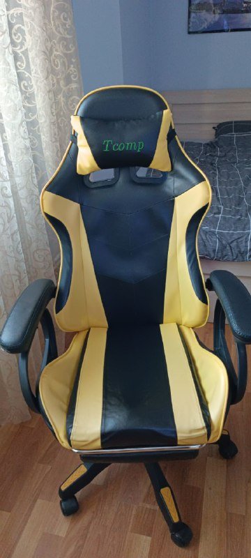Игровое компьютерное кресло