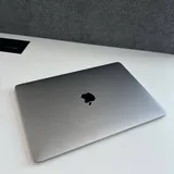 MacBook Air 13 2019, 8 GB RAM, 128 GB SSD 2