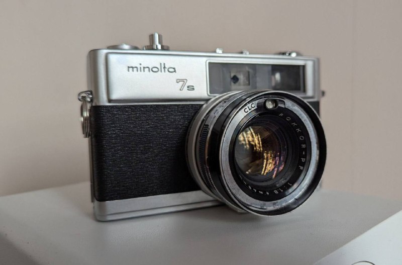Плёночный фотоаппарат Minolta Hi-Matic 7S