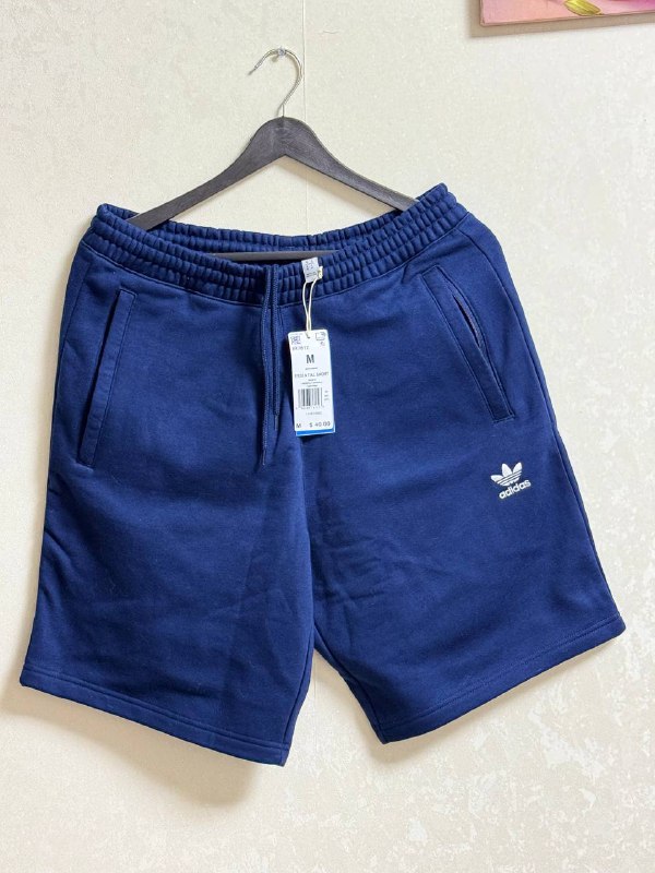 Шорты Adidas, футболка для фитнеса, джинсы, футболка Nike 2