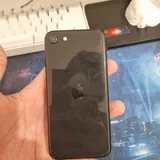 iPhone SE 2020 3