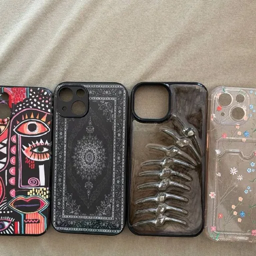 Чехлы на iPhone 14