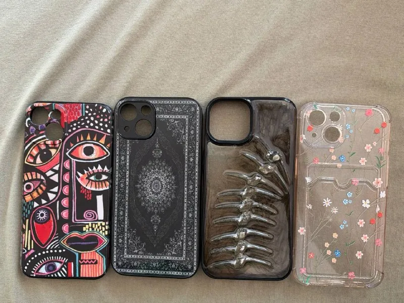Чехлы на iPhone 14