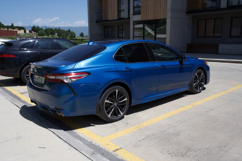 Toyota Camry XLE 2018 2