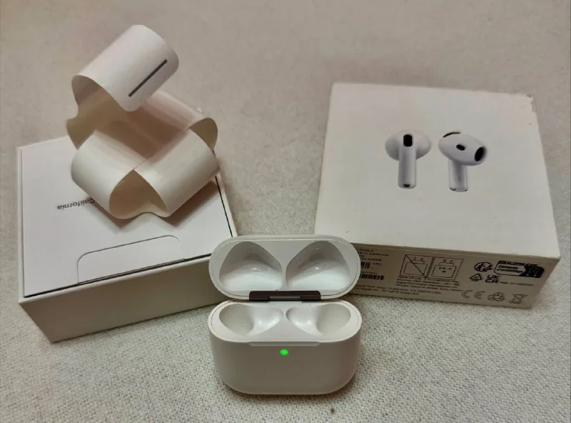 Кейс для AirPods 4 без ANC
