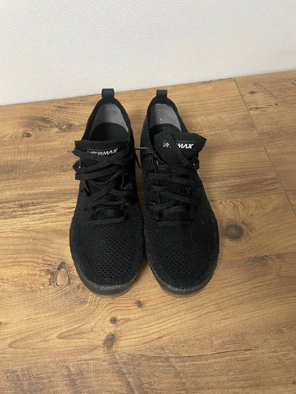 Nike Jordan 1 low, Nike Vapor max 9