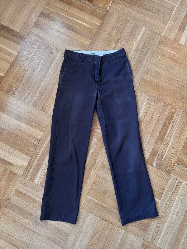 Брюки Levis, Брюки Dickies, Рубашка Pull&Bear, Джинсовая рубашка, Жилетка, Кепка, Сумка Nike, Очки, Шопперы, Селфи палка 3