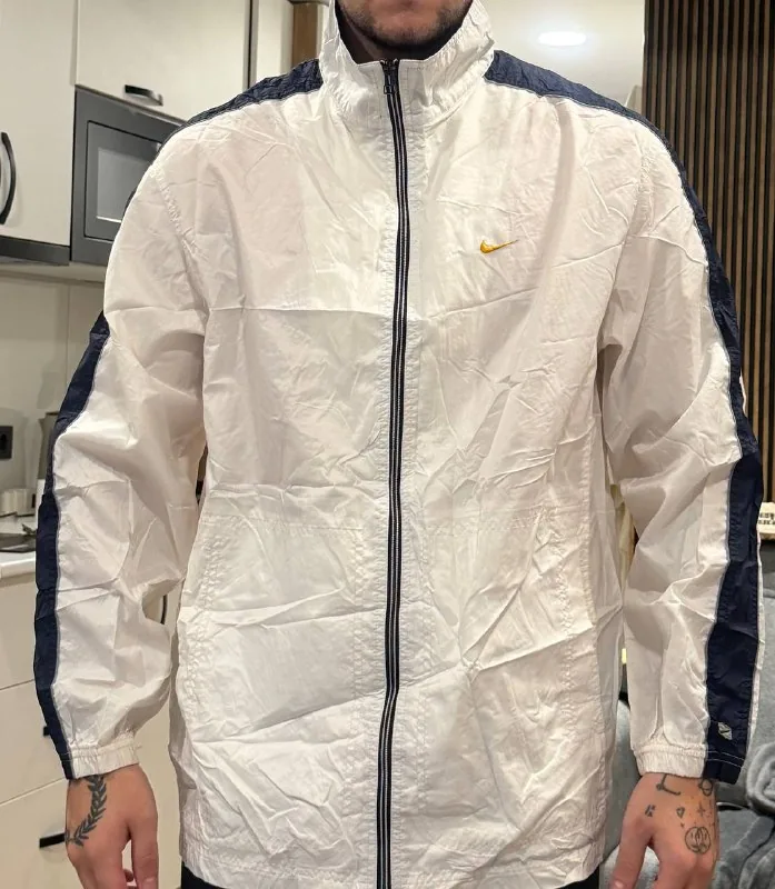 Ветровка Nike, зипка Fred Perry 1