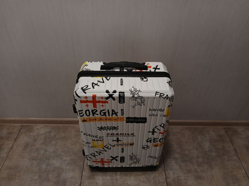 Чемодан 60 cm (24 inch) средний размер