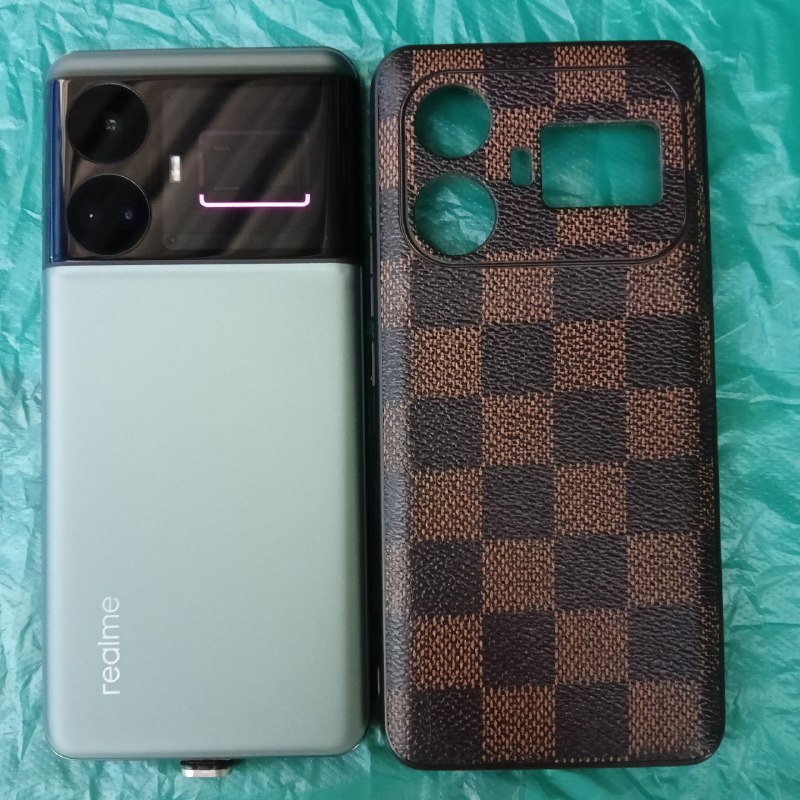 Realme GT5 24/1000гб как новый