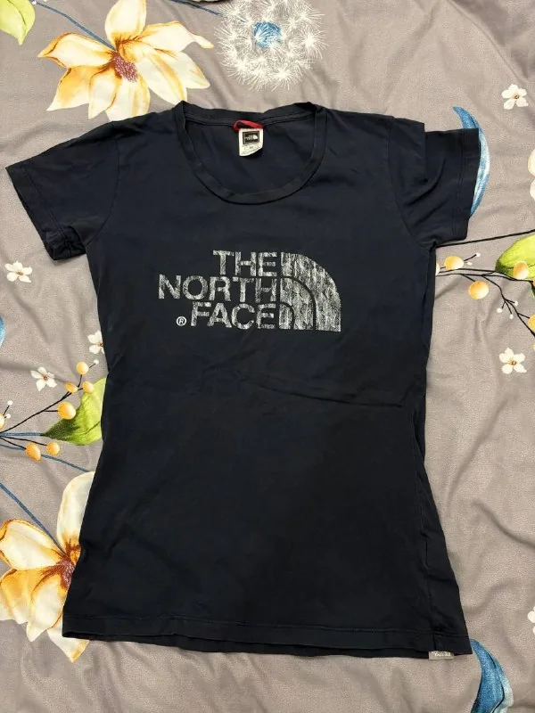 Женская футболка The North Face 1