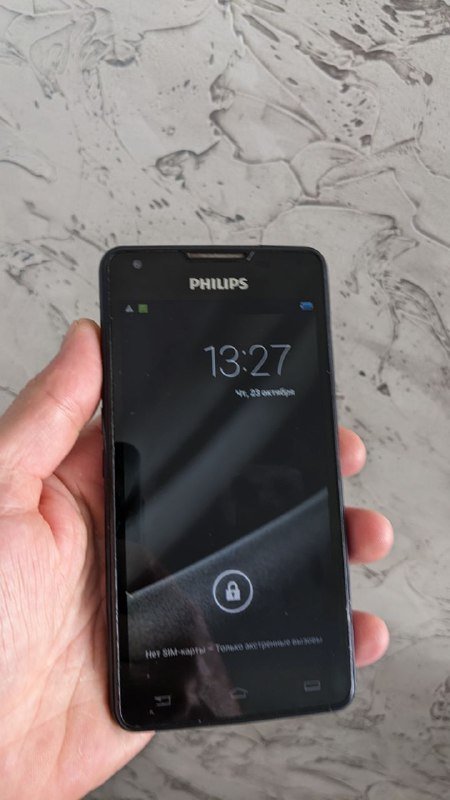 Телефон Philips Xenium на две сим-карты 2