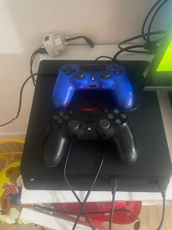 PlayStation 4 Slim 1Tb