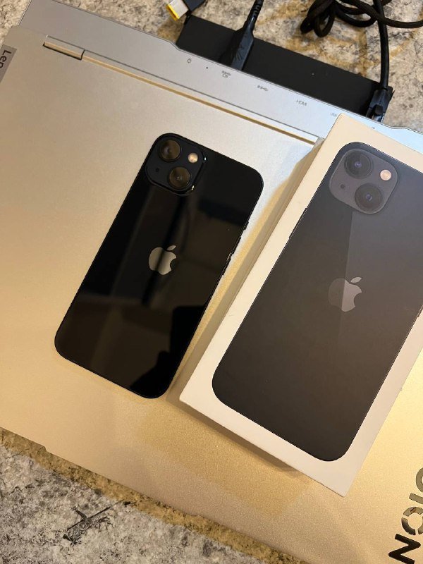 iPhone 13 128GB Midnight Blue с аксессуарами 7